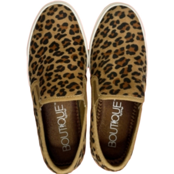 📣 Boutique by Corkys Leopard 🐆 Print Jungle Slip On Sneaker Size 7 😍 - Picture 1 of 9